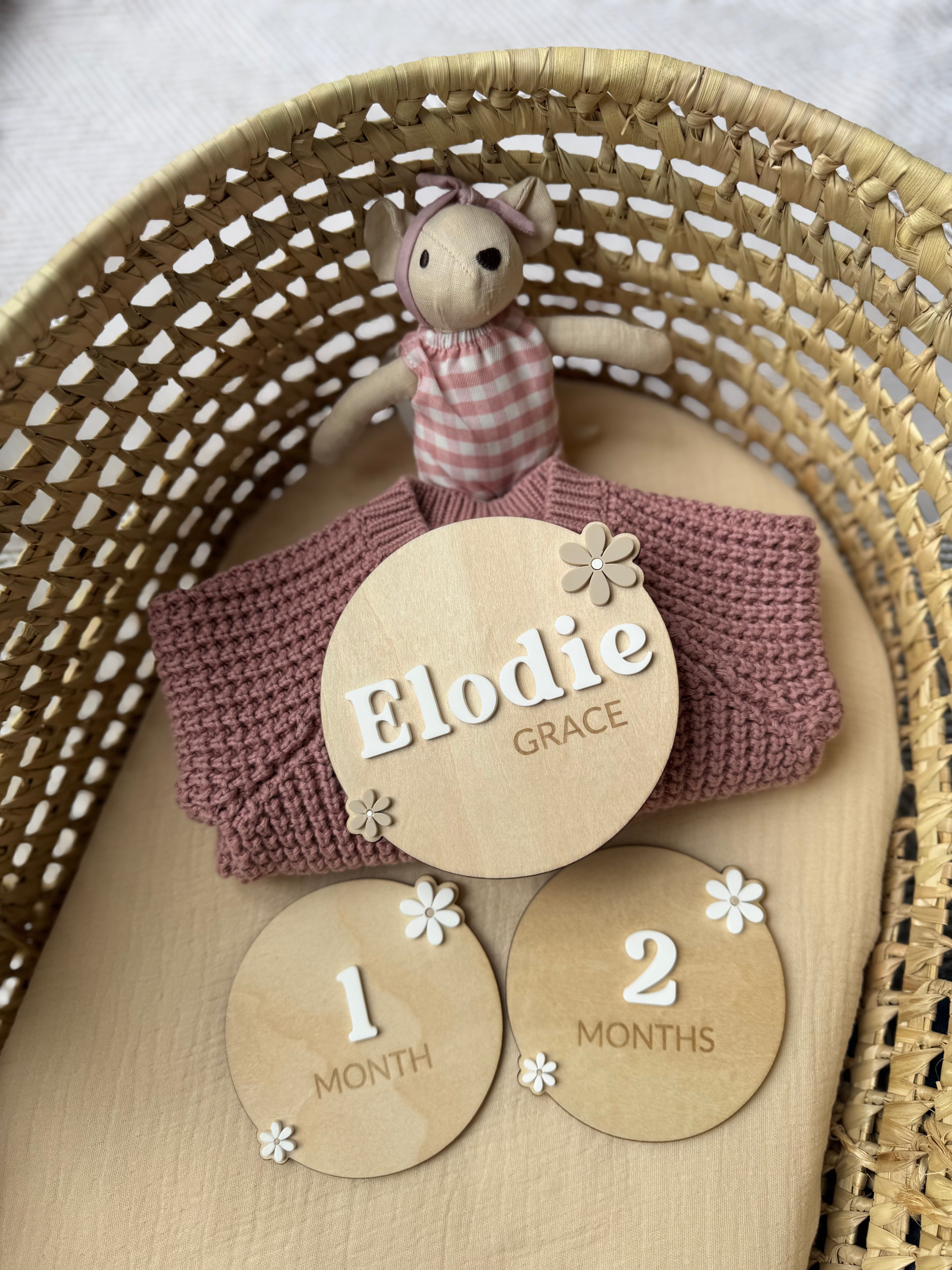 Daisy name wooden plaque image 2