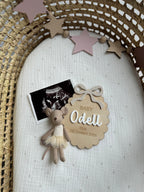 Bow / scalloped pregnancy announcement wooden plaque image 0