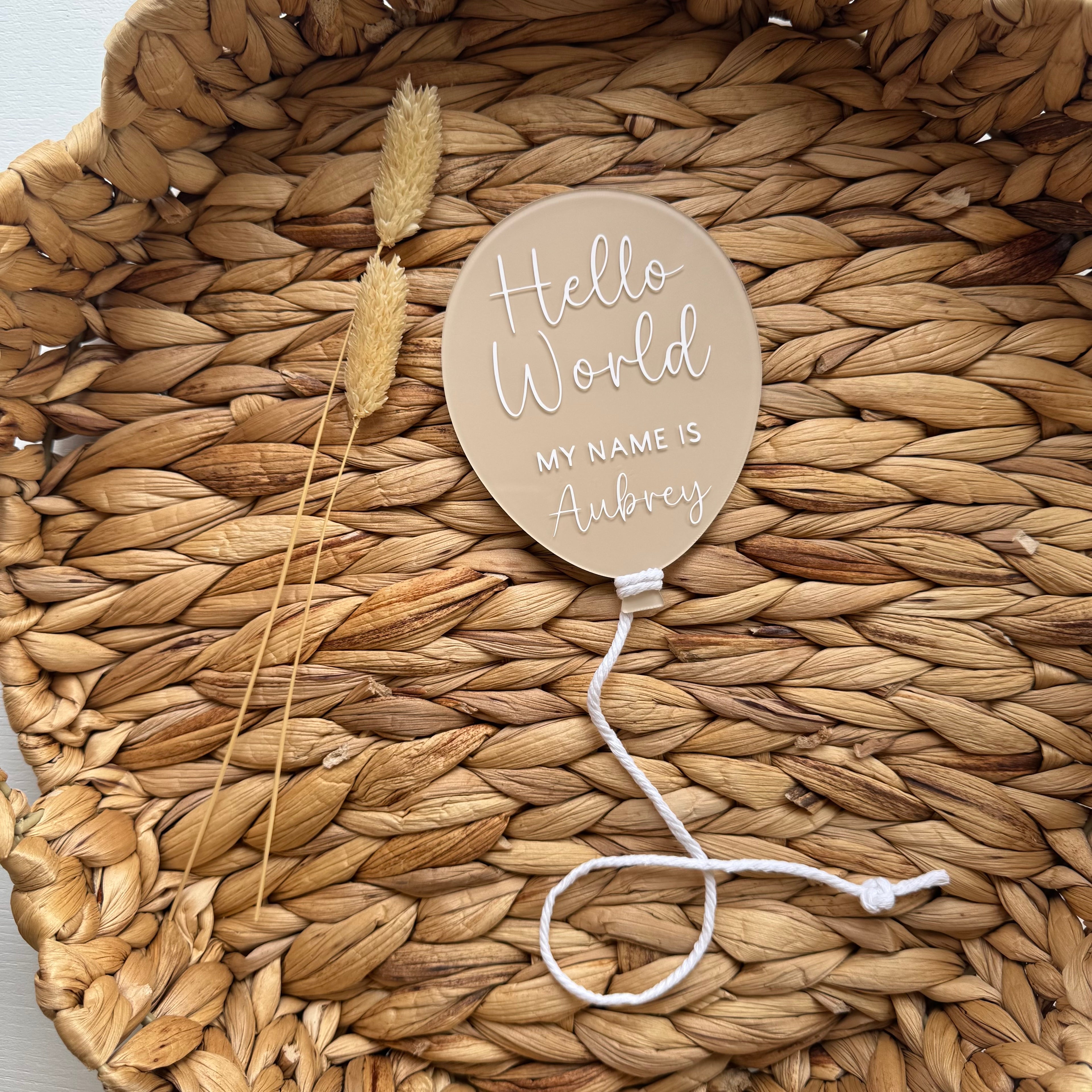 Personalised announcement balloon image 0